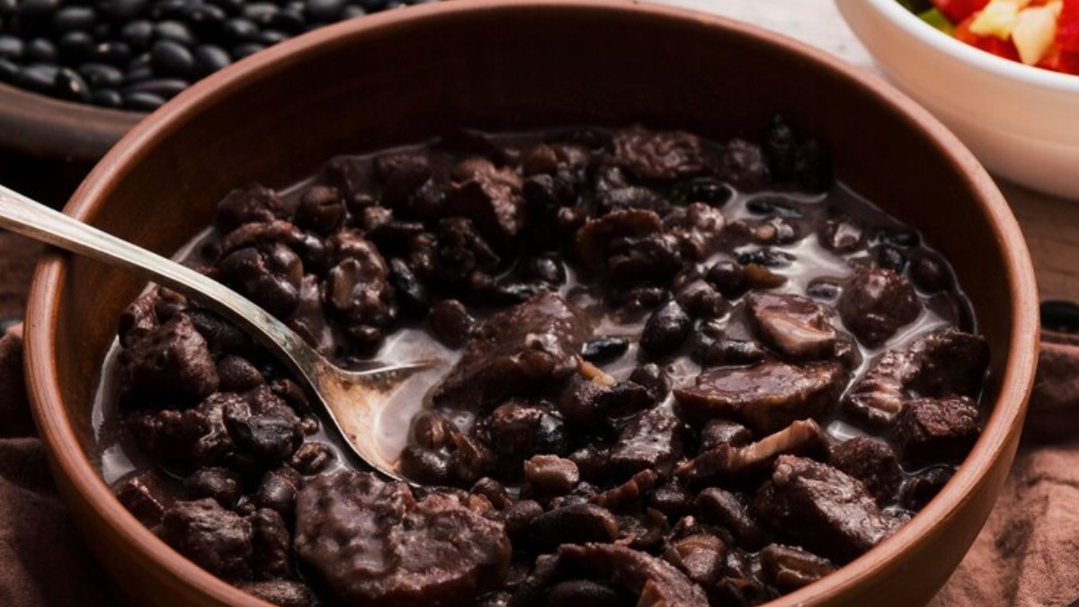 Friozinho chegou e uma feijoada cai