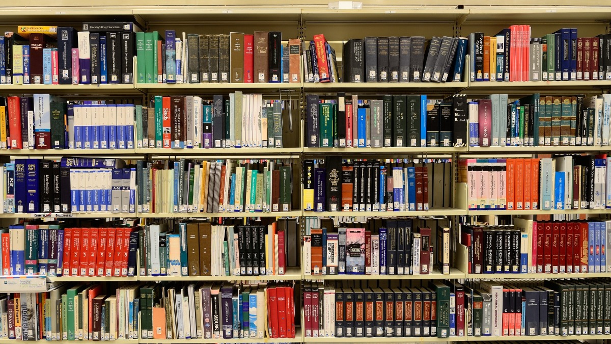 Fundação do Livro e usina se