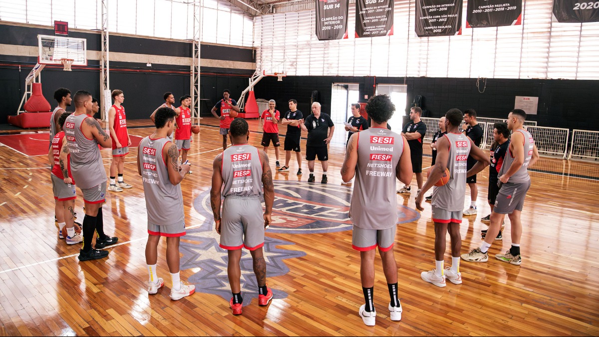 Três dos quatro jogos da segunda