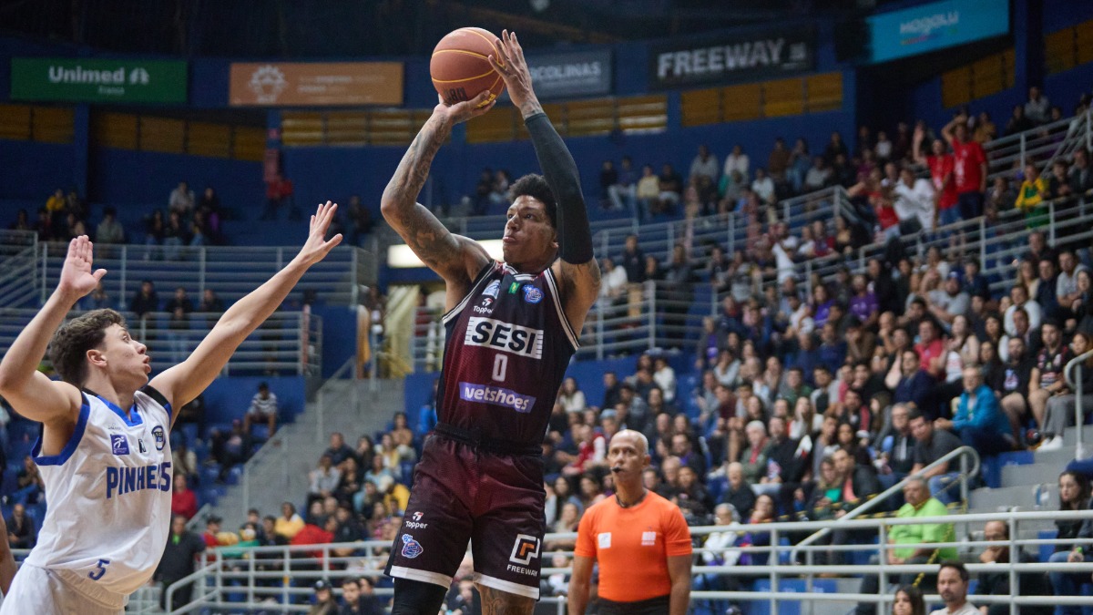 Franca Basquete vence o Pinheiros no