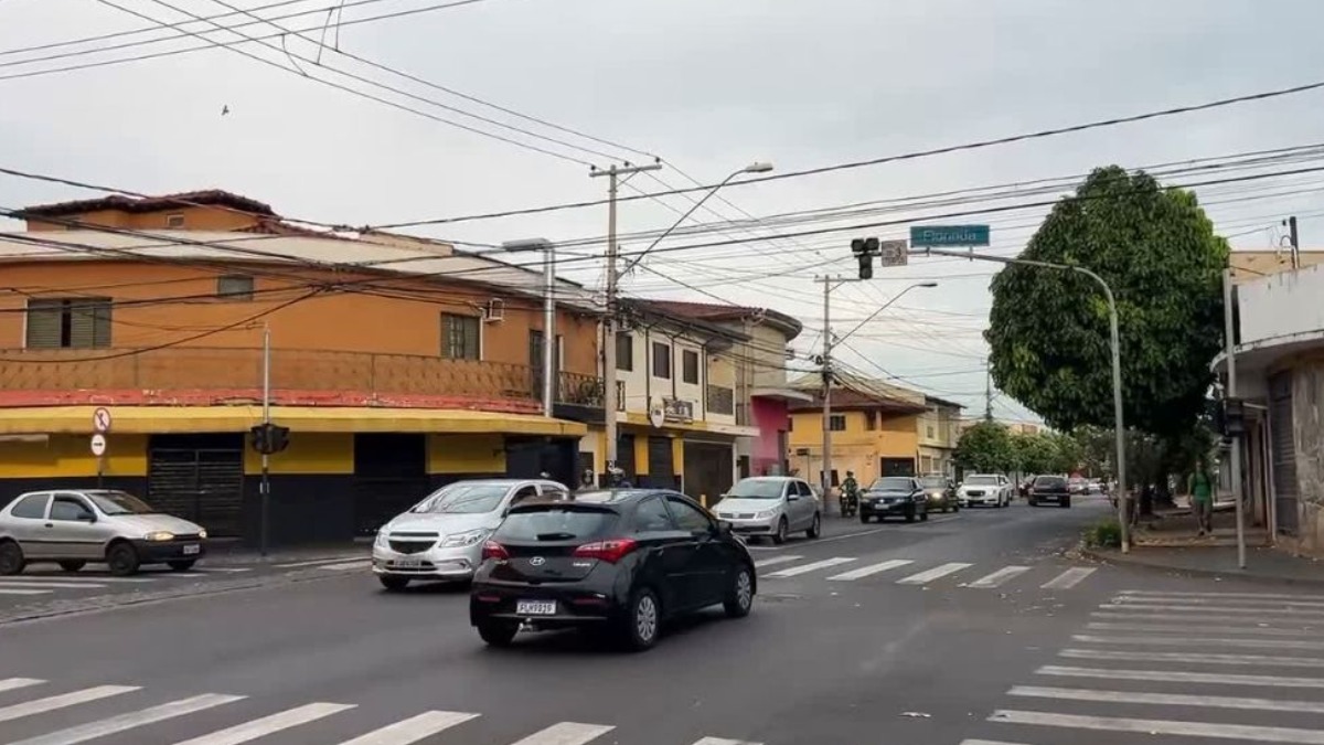Cruzamento no Jardim Sampaio tem semáforos