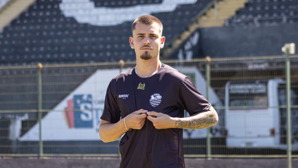 goleiro Gabriel Gallo