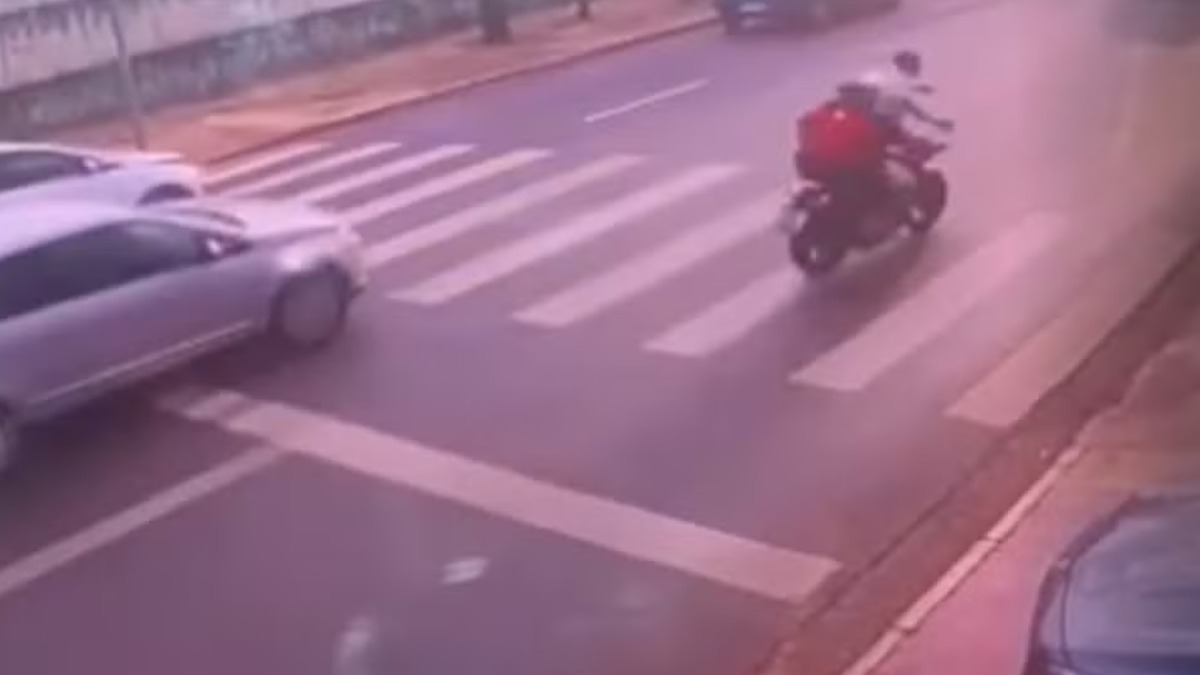 Homem morre após ser atropelado