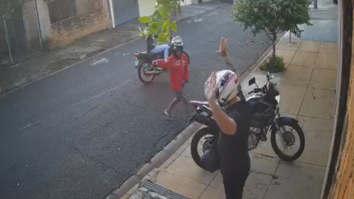 Assalto Campos Elíseos