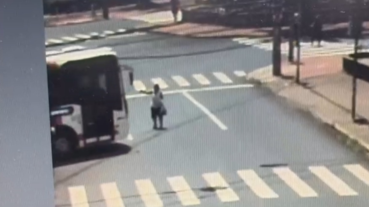 Idosa de 84 anos morre atropelada