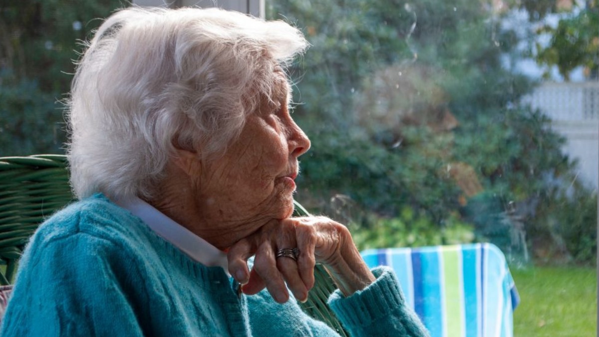 idosos em casas de acolhimento