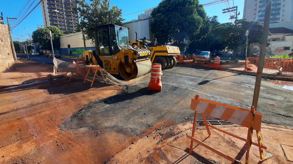 Obra na Lafaiete com a Cerqueira