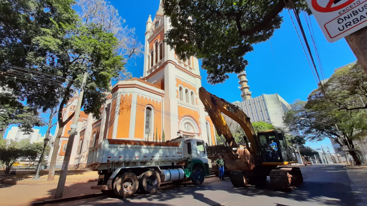 Obras na Rua Florêncio de Abreu