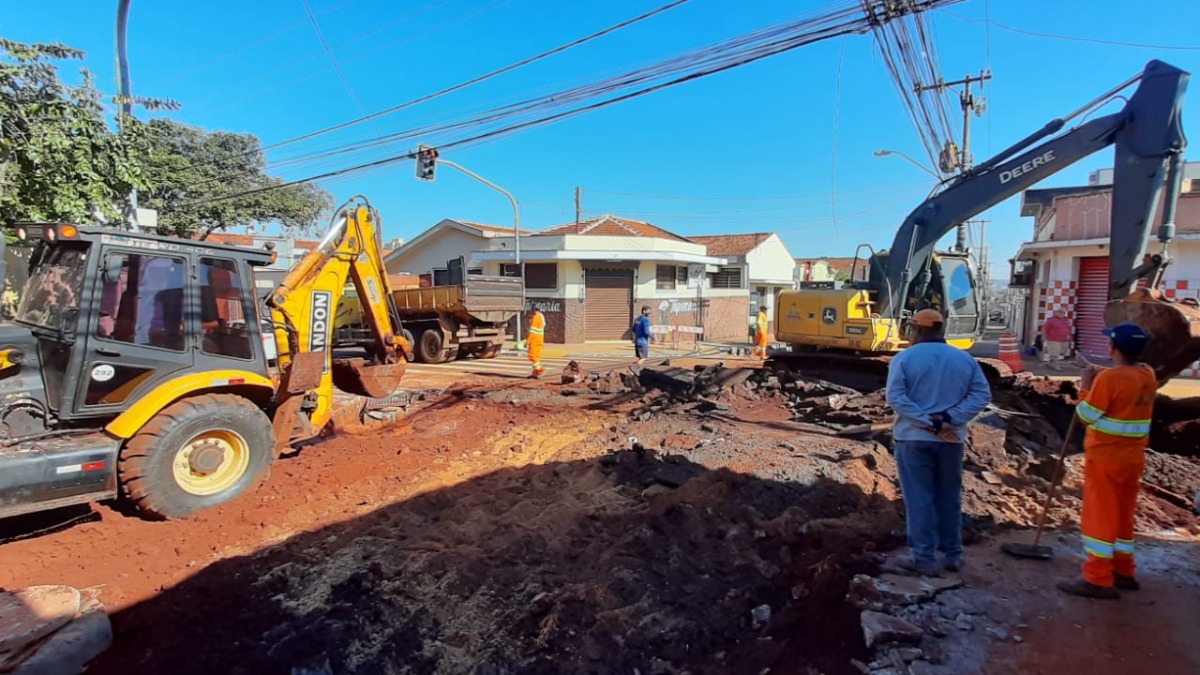 Entregar obras na Capitão Salomão