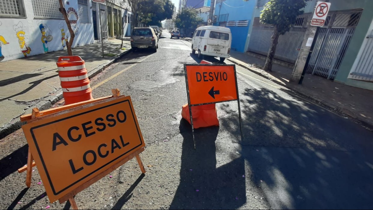 RP Mobi interdita cruzamento das ruas