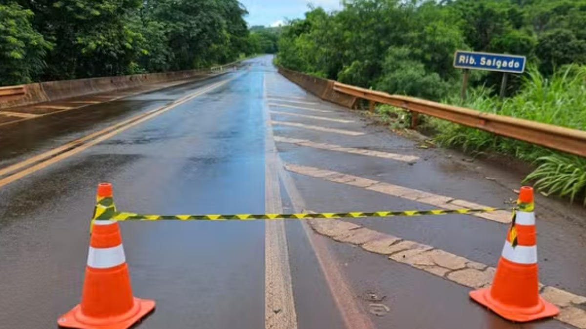 Interdição na rodovia Fábio Talarico fez