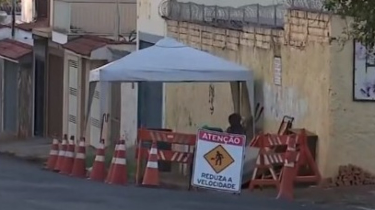 manutenção rede esgoto