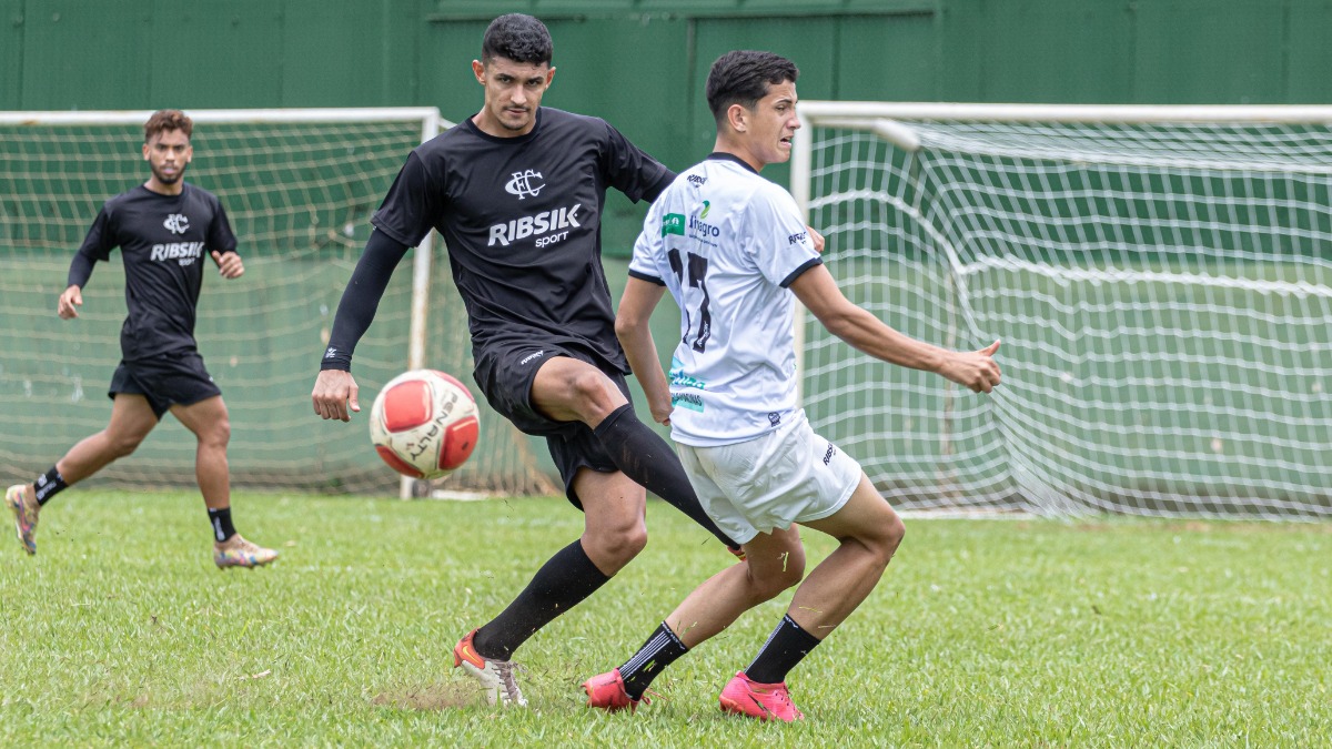 Profissional do Comercial bate equipe do