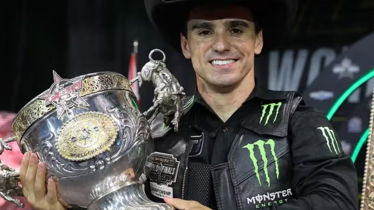 Brasileiro é tricampeão mundial de montaria