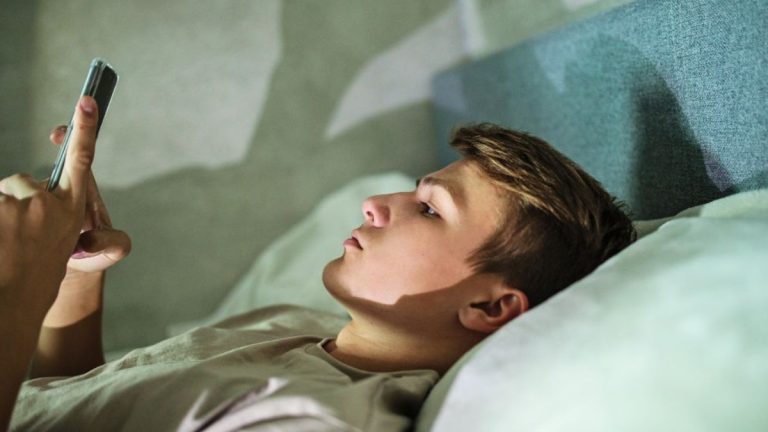 Por que os adolescentes gostam de