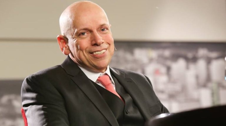 Historiador Leandro Karnal é confirmado na