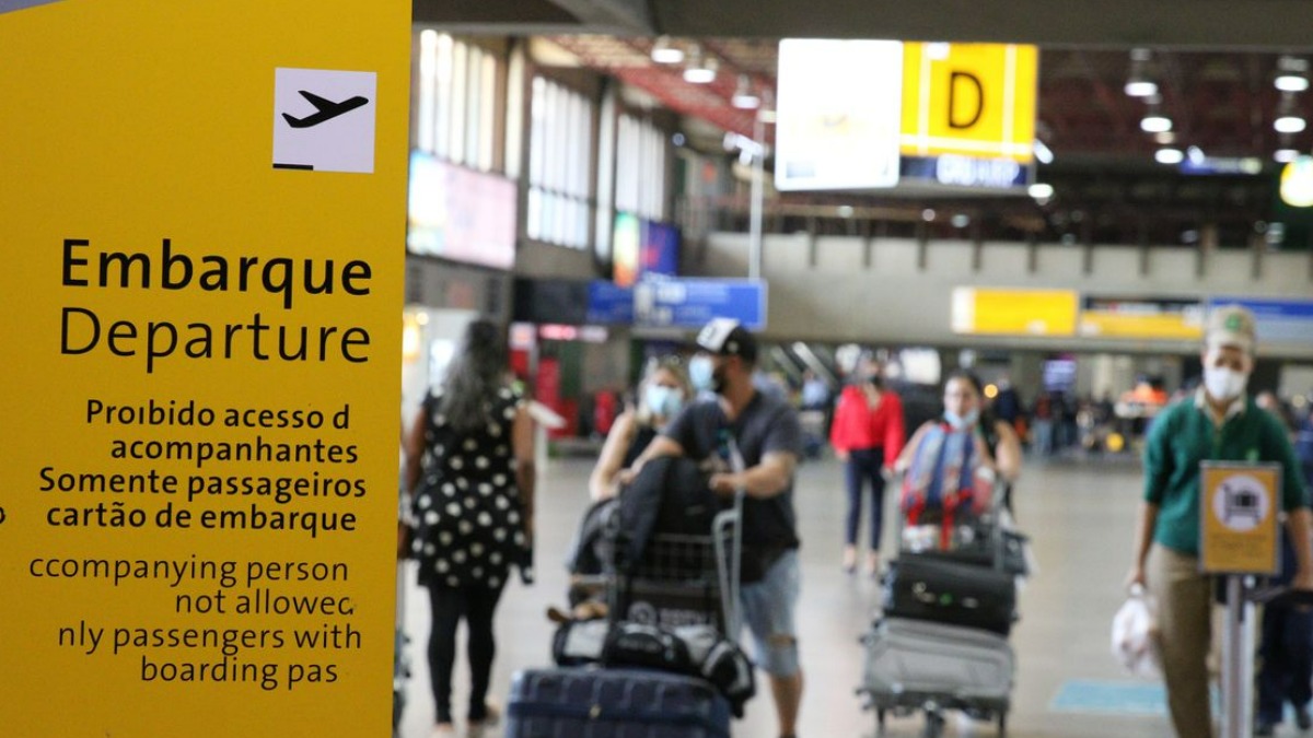 Máscaras em aeroportos