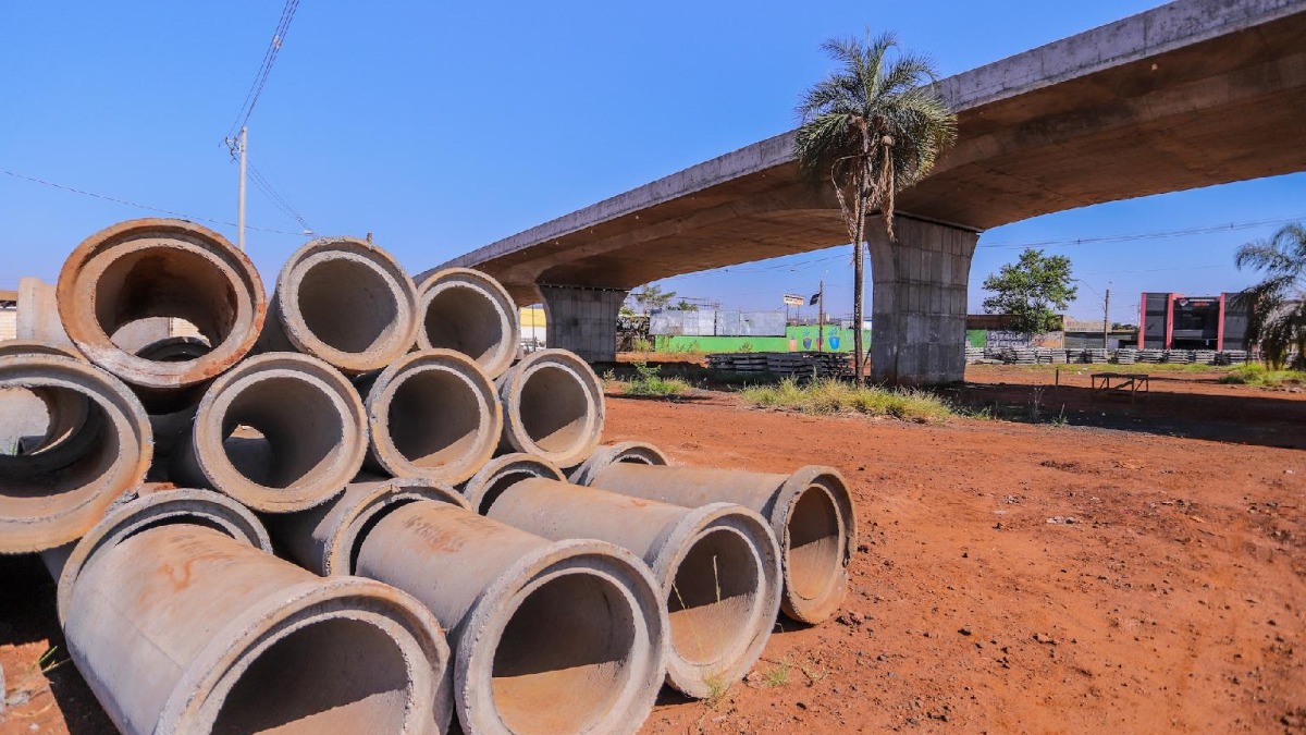obras viaduto Mogiana Brasil