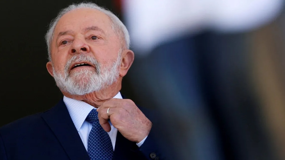 Lula trava queda de braço