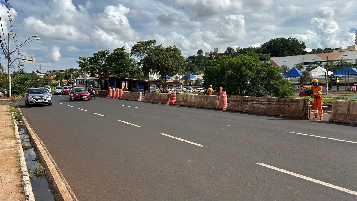 Obras na avenida Maurílio Biagi geram