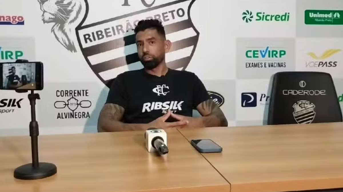 Conseguiu trazer os jogadores para ele