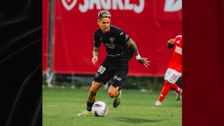 Meia Marquinho reforça Botafogo