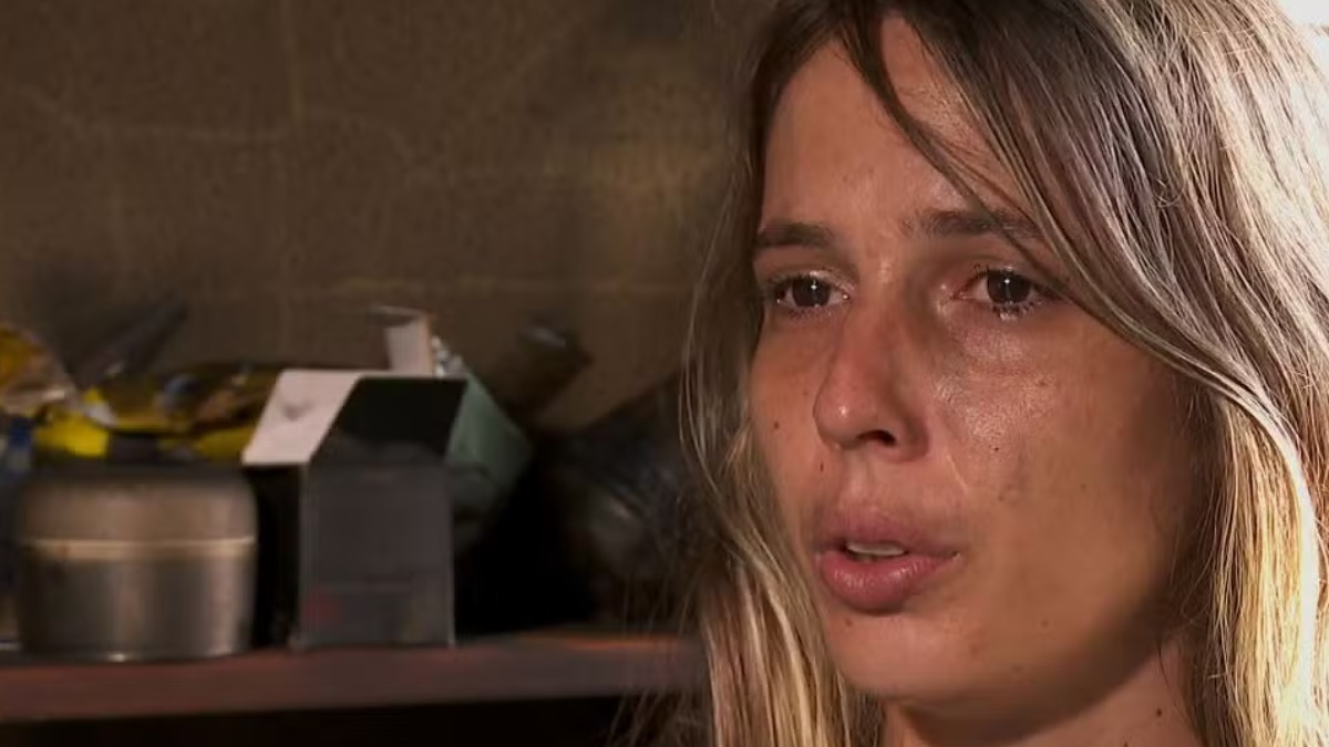 Mulher tem casa incendiada pelo ex