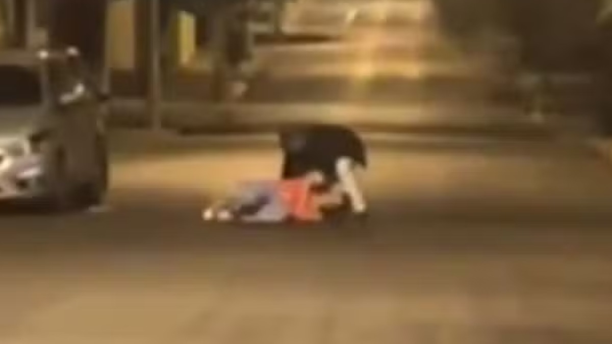 Mulher é espancada por homem