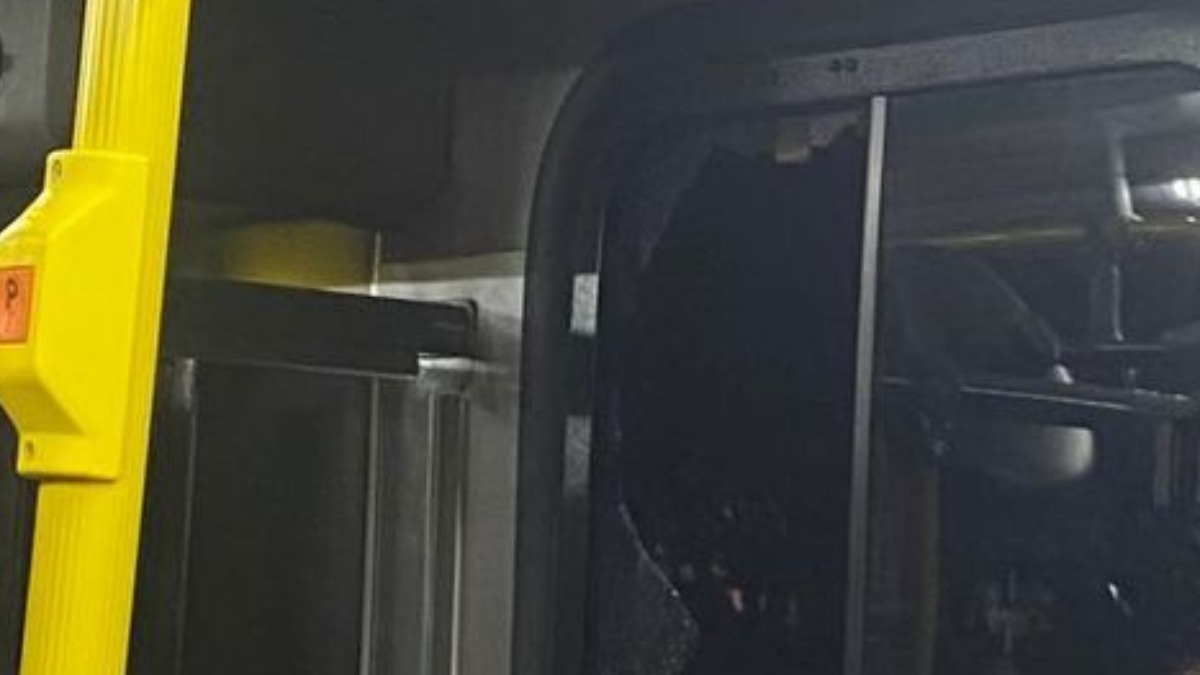 apedrejamento ônibus público