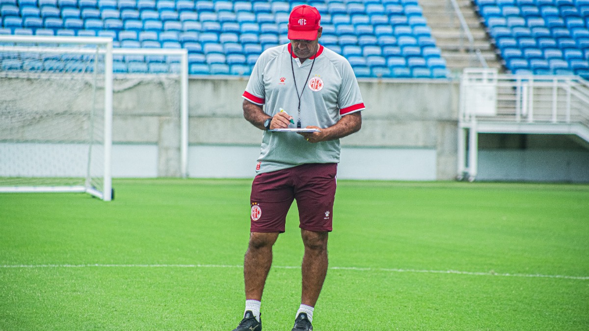 A adaptação ao chegar em um