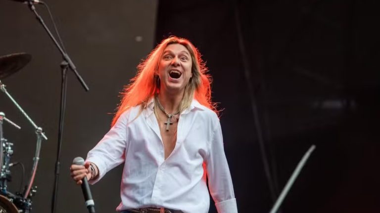 Edu Falaschi realiza show especial em