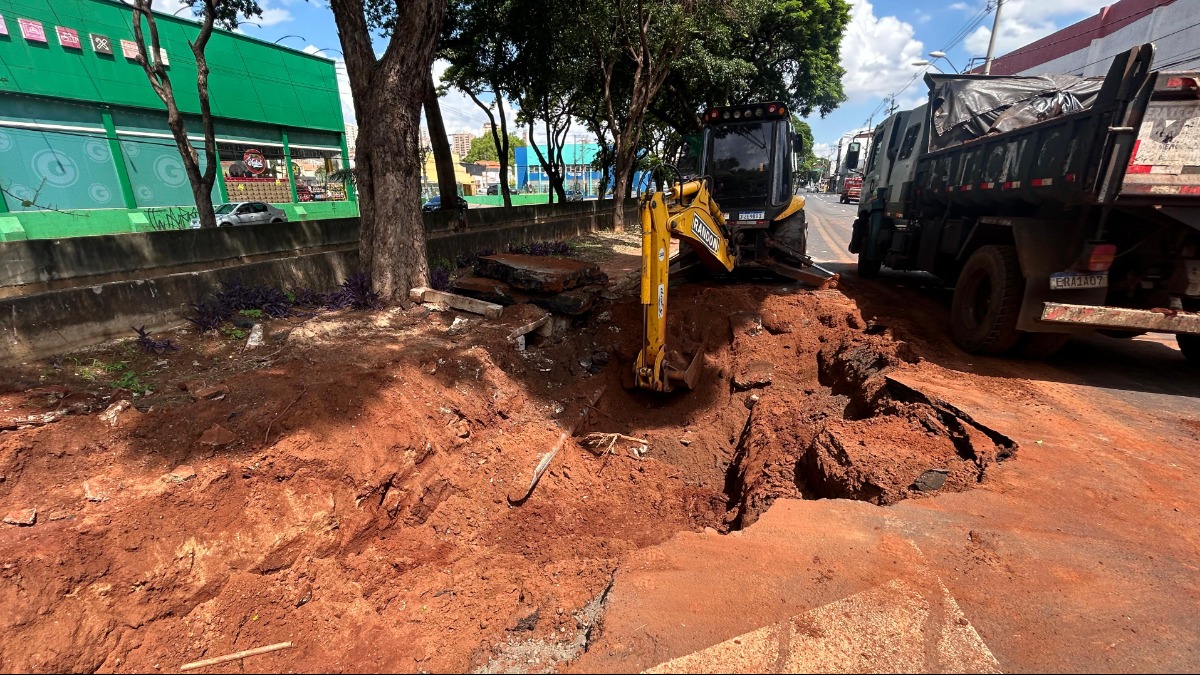 Interdição na avenida Francisco Junqueira deixa