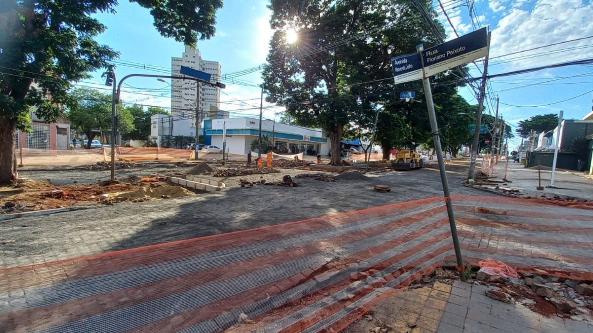Qual o andamento das obras de