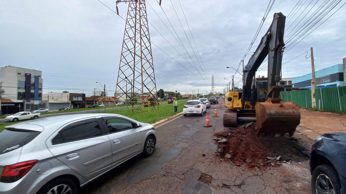 Semana começa com recapeamento na Avenida