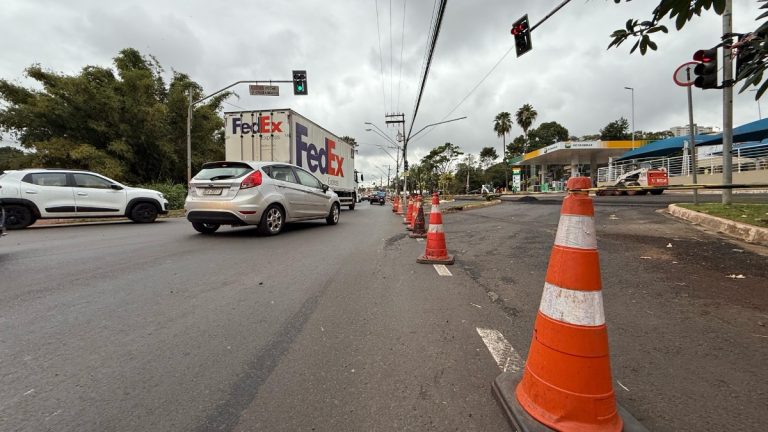 Obras de ponte na Maurílio Biagi