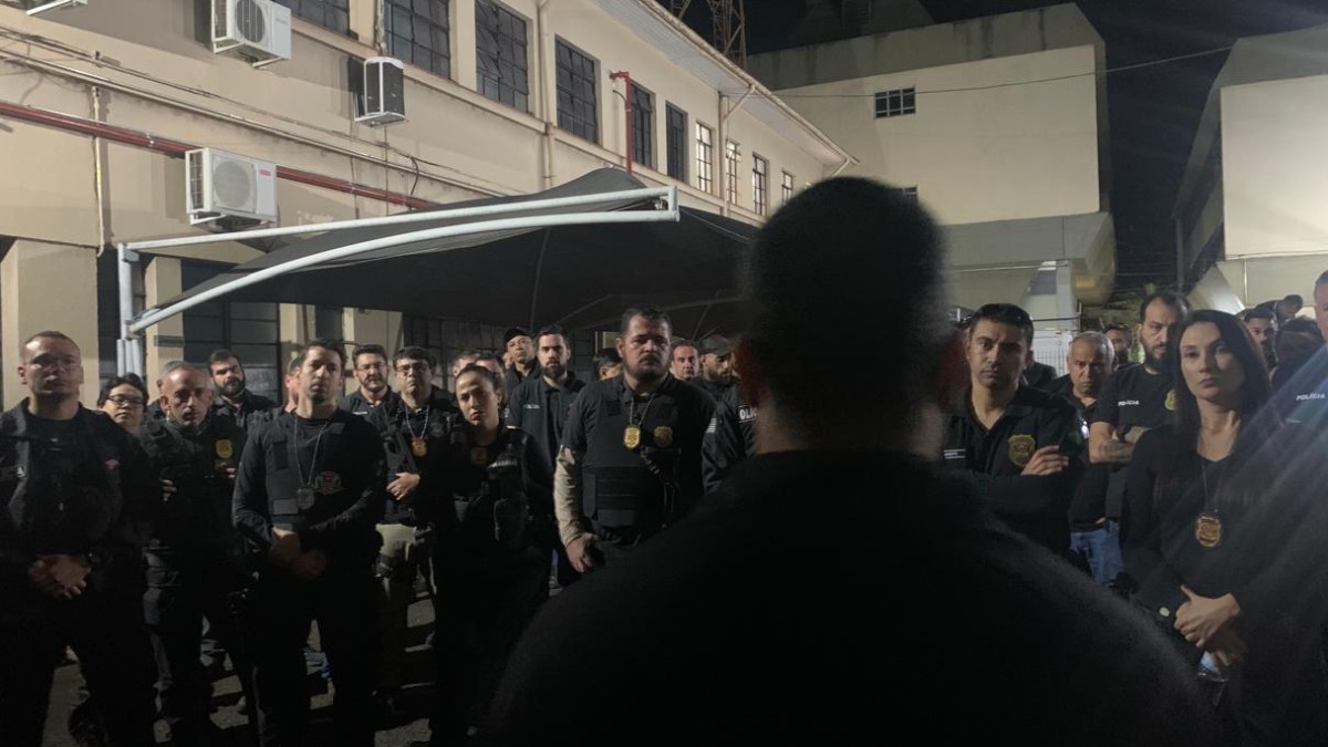 Operação prende cinco pessoas suspeitas de