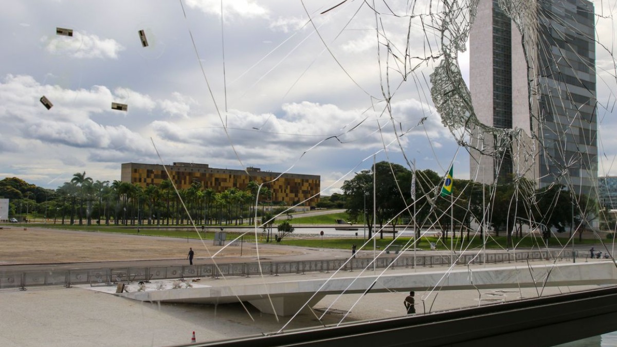 condenações financiadores ataque Três Poderes