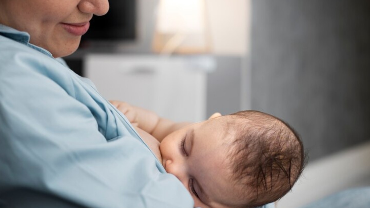 bebê engasgado leite