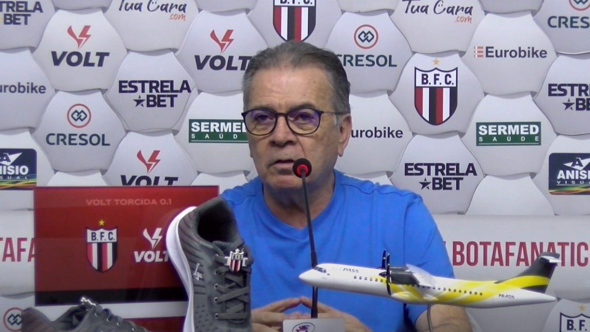 Paulo Pelaipe deixa o Botafogo