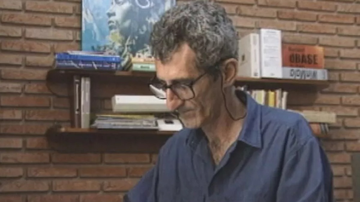 trabalho cartunista Pelicano