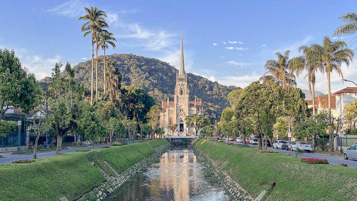 Tá afim de fugir do calor