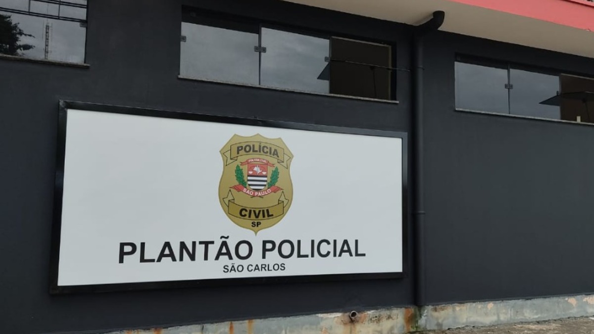 Mulher é agredida e assaltada em