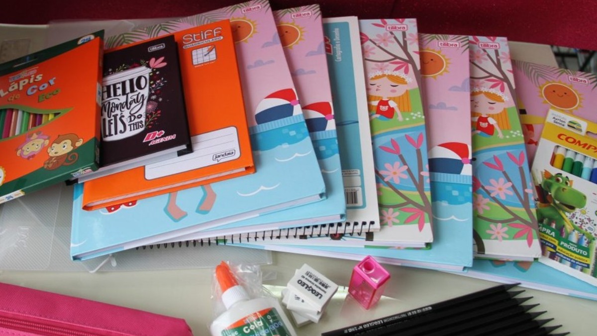 Já comprou o material escolar dos