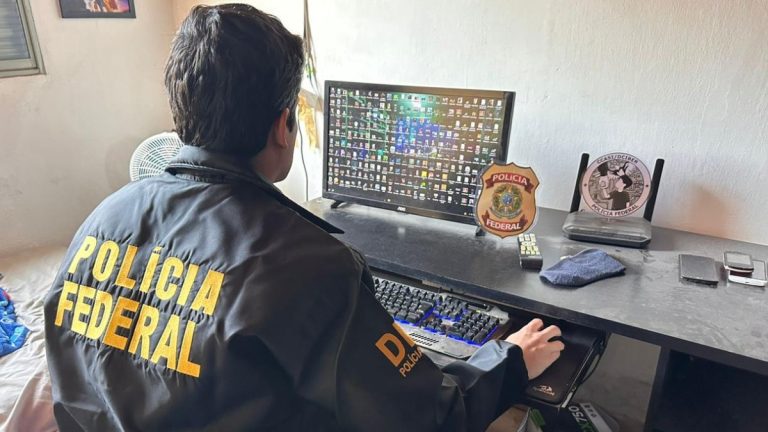 Polícia Federal realiza operação para desarticular