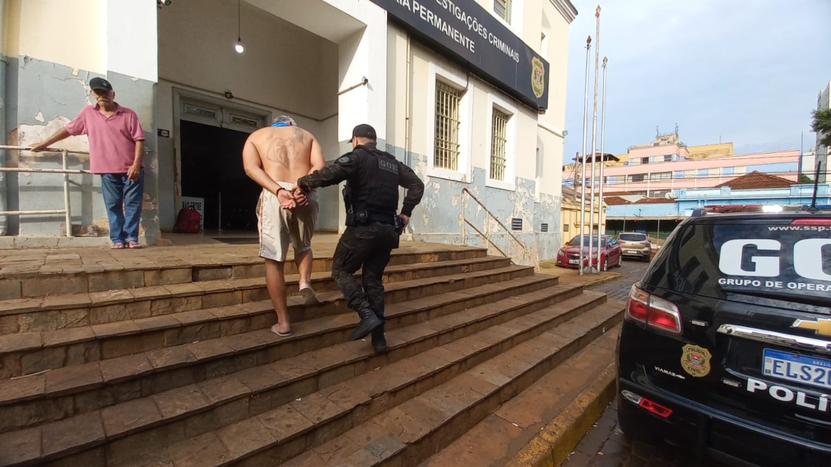 Polícia prende homem suspeito de integrar