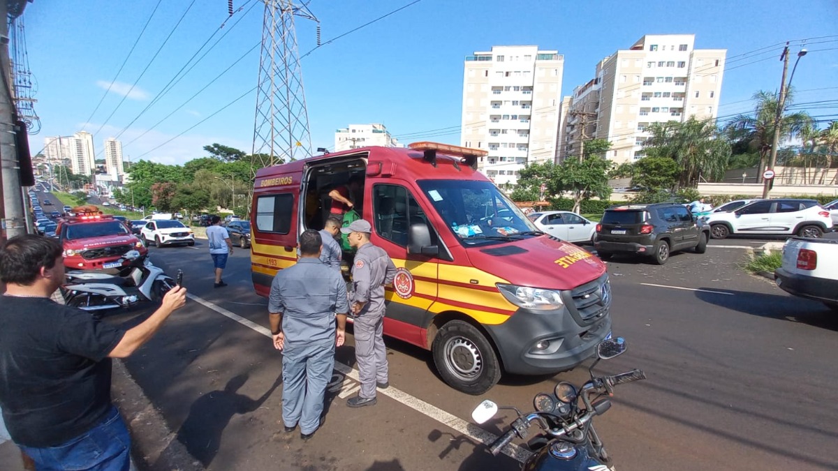Prédio comercial na Zona Leste de