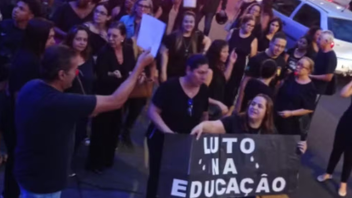 Professores de Barretos têm redução salarial