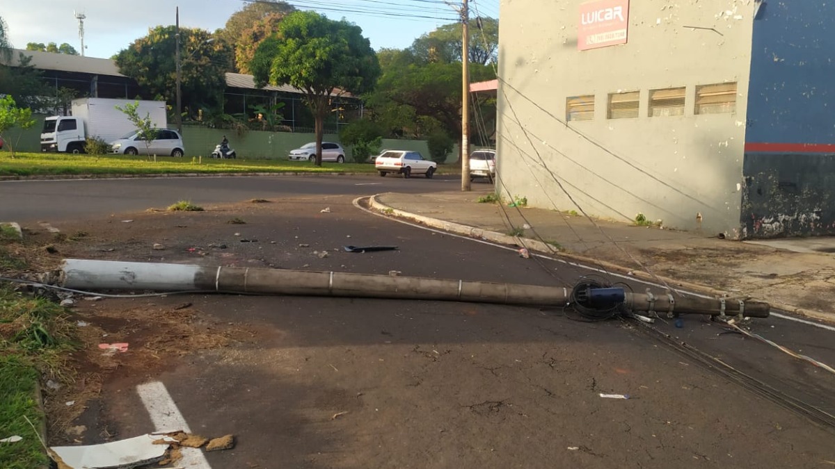 queda de postes Ribeirão Preto