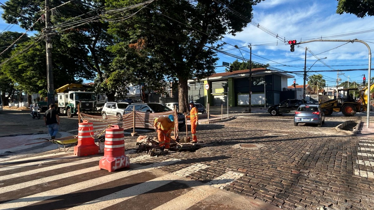 Trânsito avenida Nove de Julho
