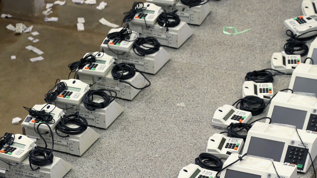 Urnas eletrônicas serão auditadas na quarta-feira
